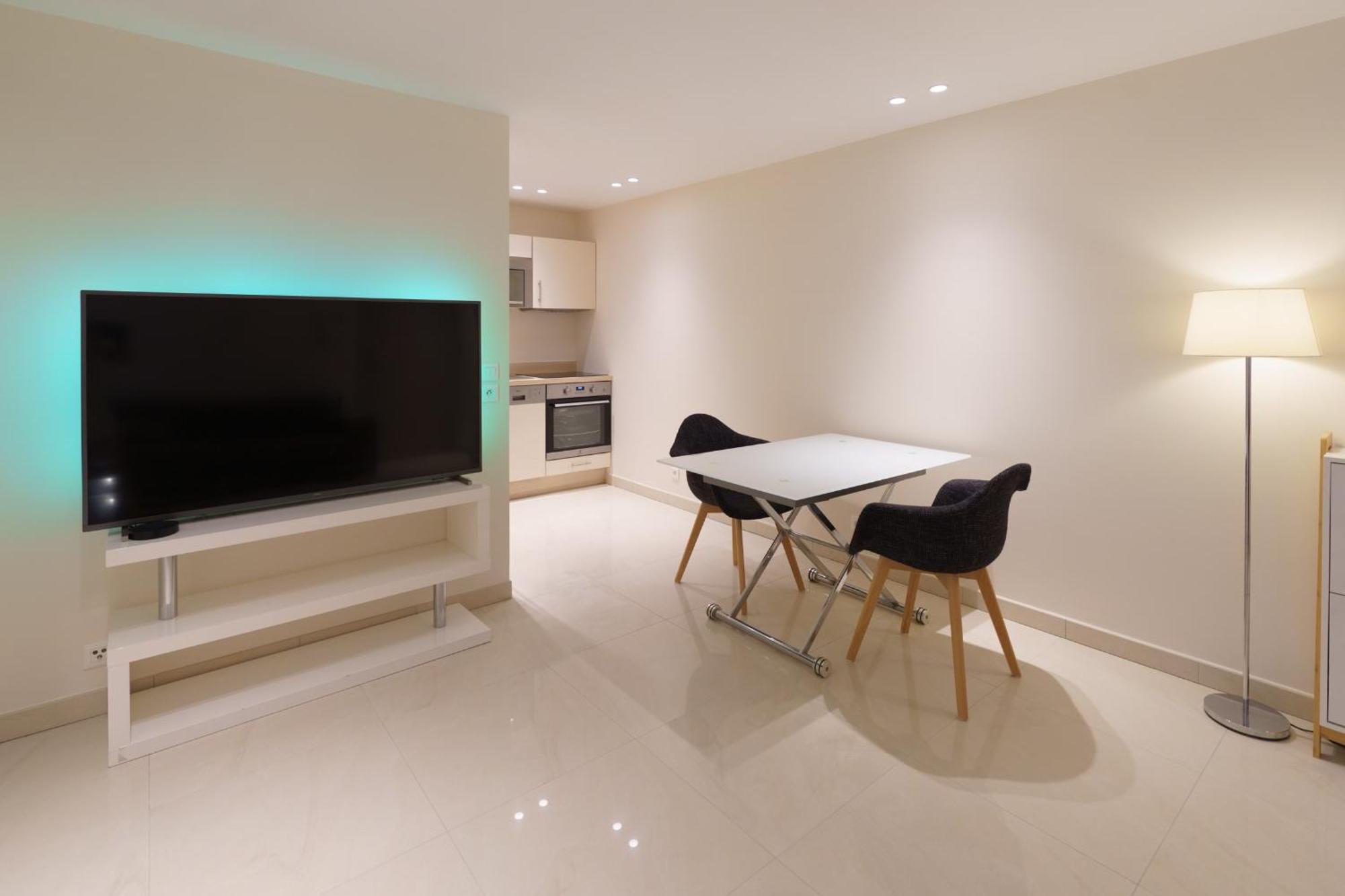 Cannes: Superbe Appartement De Type T2 Pour 4 Pers Buitenkant foto